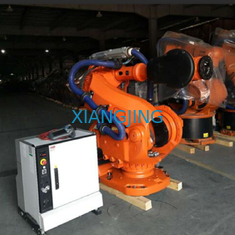 A segunda mão usou o braço do robô do CNC da linha central do robô IRB4400 6 de ABB para a pintura