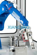 YASKAWA GP8 usou o braço do robô industrial para a carga útil da picareta e do lugar 8kg