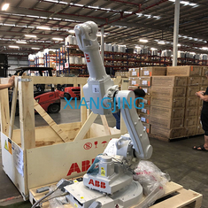 Máquina humanoid robótico usada da linha central do transporte de materiais ABB IRB 2600ID 6 do robô industrial de ABB