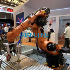 O KR 10 R1420 usou o robô 10kg de Kuka avaliou o braço robótico industrial da carga útil para páletes