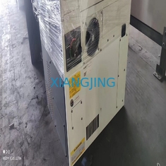 R-2000iC/210F Fanuc usou robôs industriais com o R-30iB mais o armário ensina o pendente