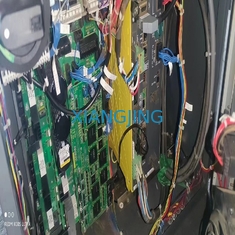 R-2000iC/210F Fanuc usou robôs industriais com o R-30iB mais o armário ensina o pendente
