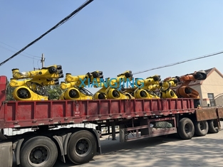 Braço usado KUKA do robô da linha central do PA 5 do KR 300-2 para a picareta e o lugar