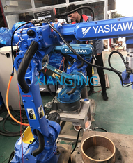 Linha central do robô de solda 6 de Yaskawa da mão AR1440 segundo com a carga útil 12kg com sistema de solda