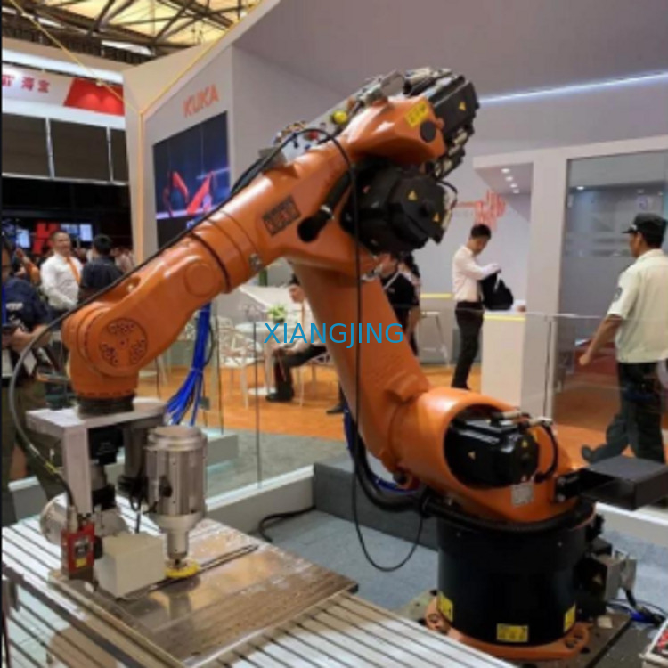 O KR 10 R1420 usou o robô 10kg de Kuka avaliou o braço robótico industrial da carga útil para páletes