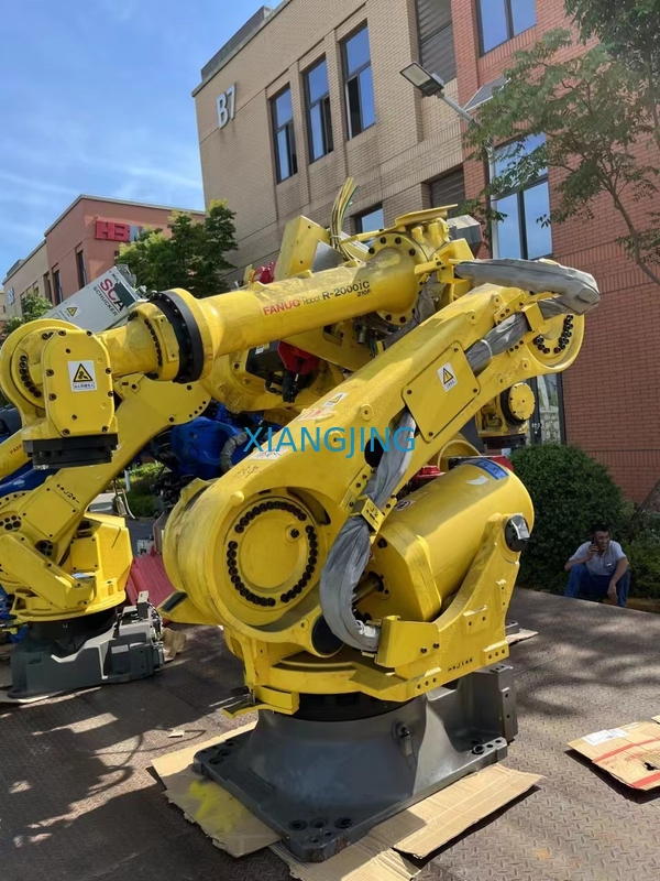 Robô industrial usado linha central da embalagem 6 com a carga útil robótico 12kg do manipulador da mão de braço